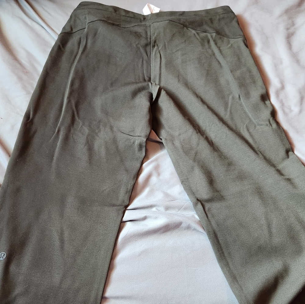 Lululemon On The Move pants